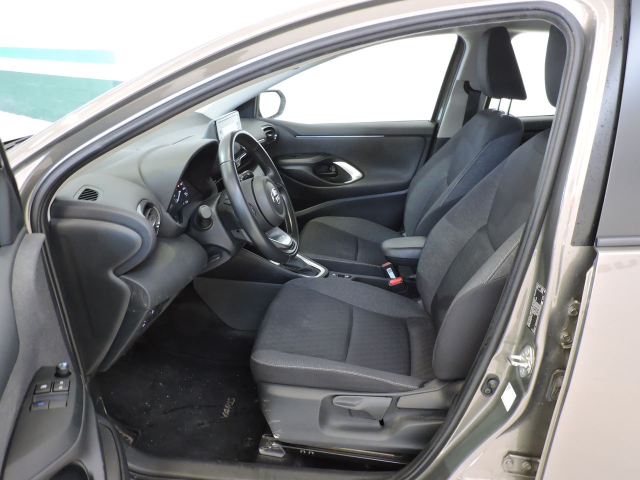 Toyota Yaris YARIS Berline Hybrid 116CV France Business Stage Academy - Foto 9