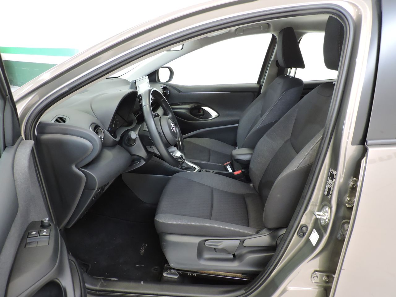 Toyota Yaris YARIS Berline Hybrid 116CV France Business Stage Academy - Foto 9