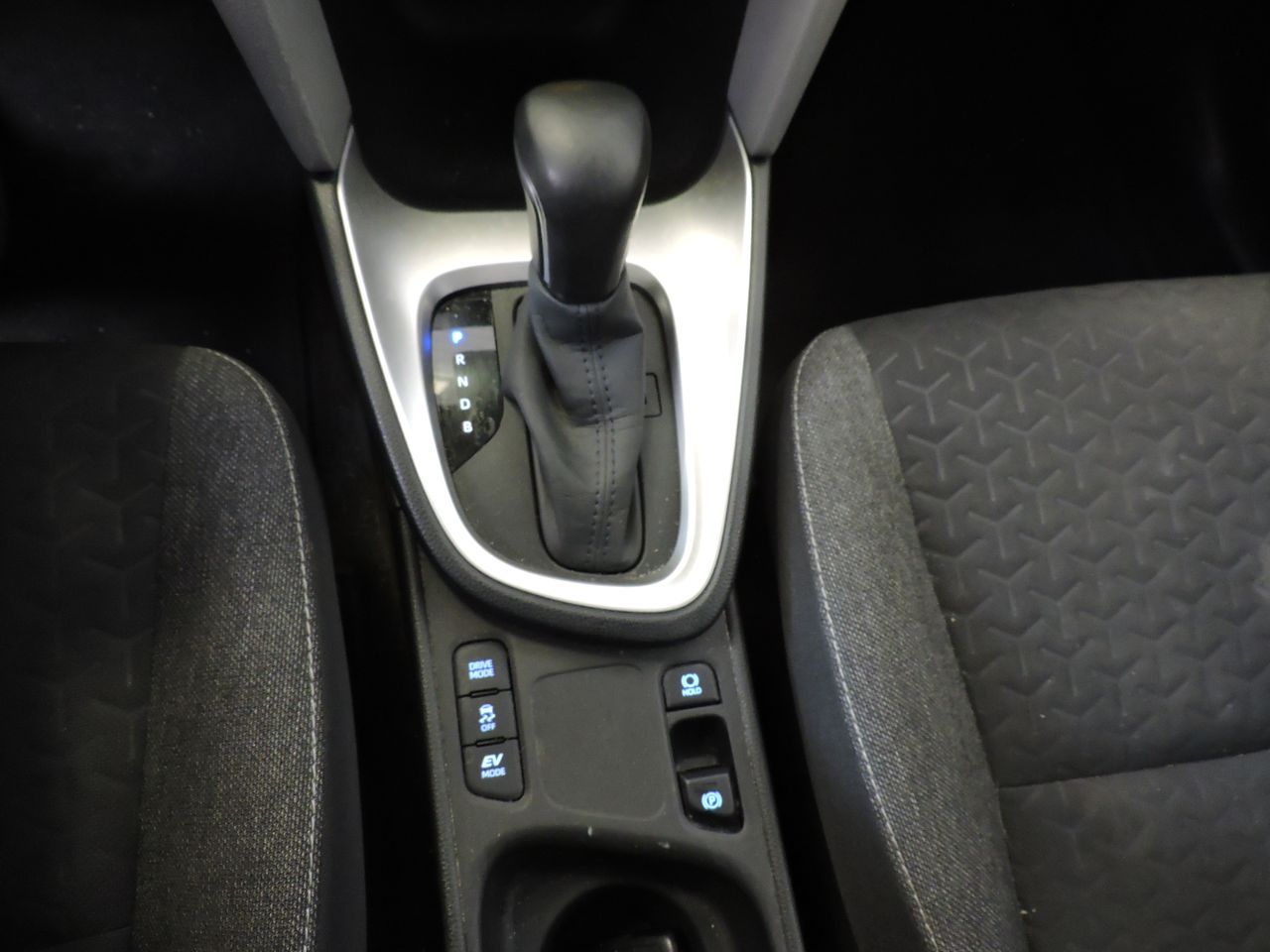 Toyota Yaris Cross Hybrid 1.5 HYBRID 116H DYNAMIC BUSINESS BEYOND - Foto 13