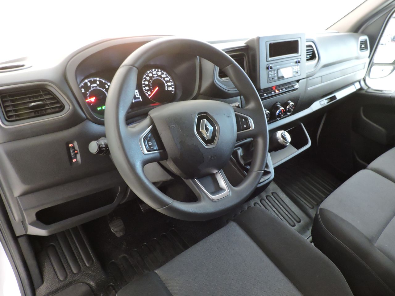 Renault Master FG L2H2 3 5 Grand Confort dCi 135CV - Foto 8