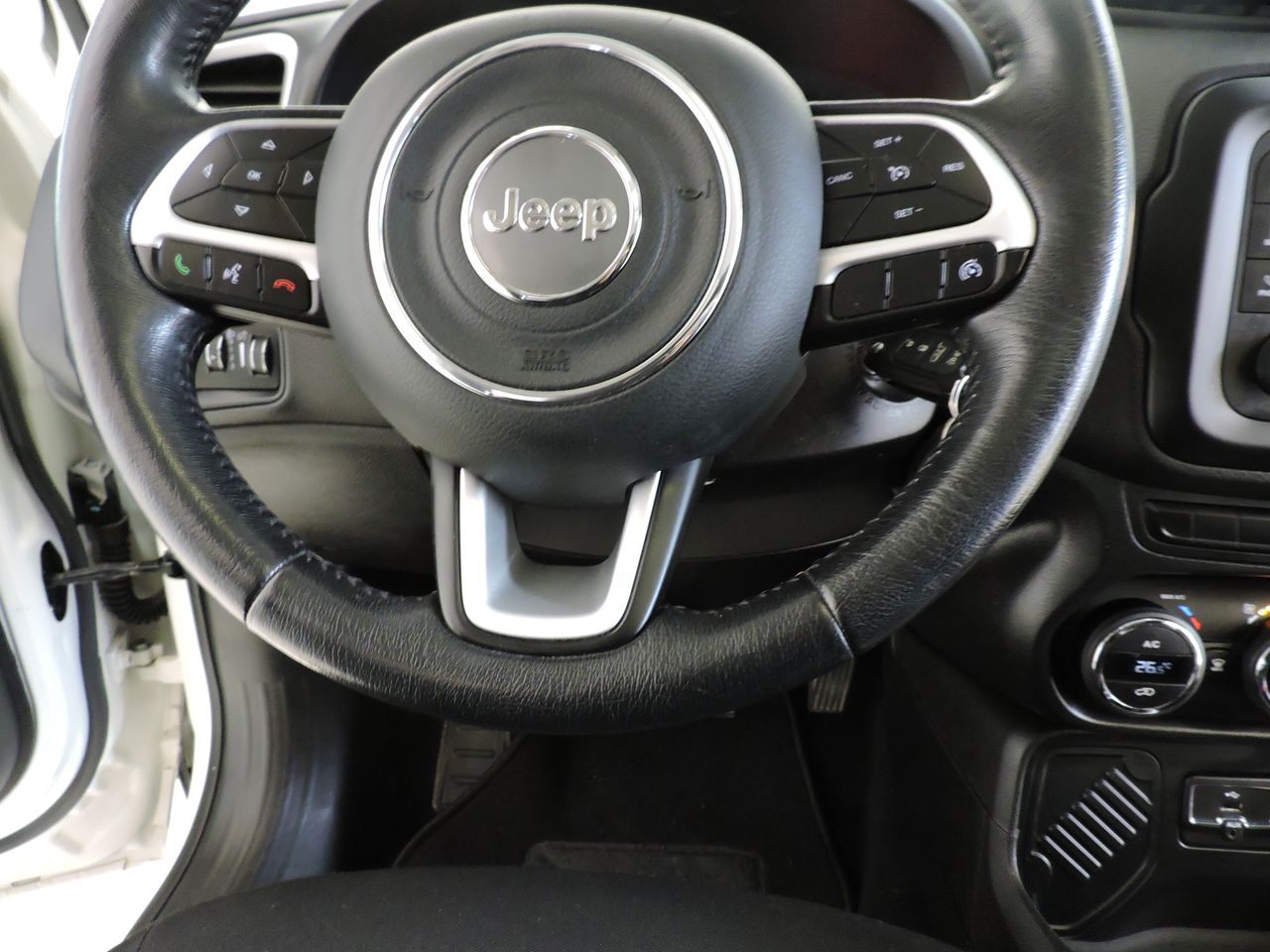 Jeep Renegade 1.6 MultiJet 120 CV Limited 4x2 - Foto 12