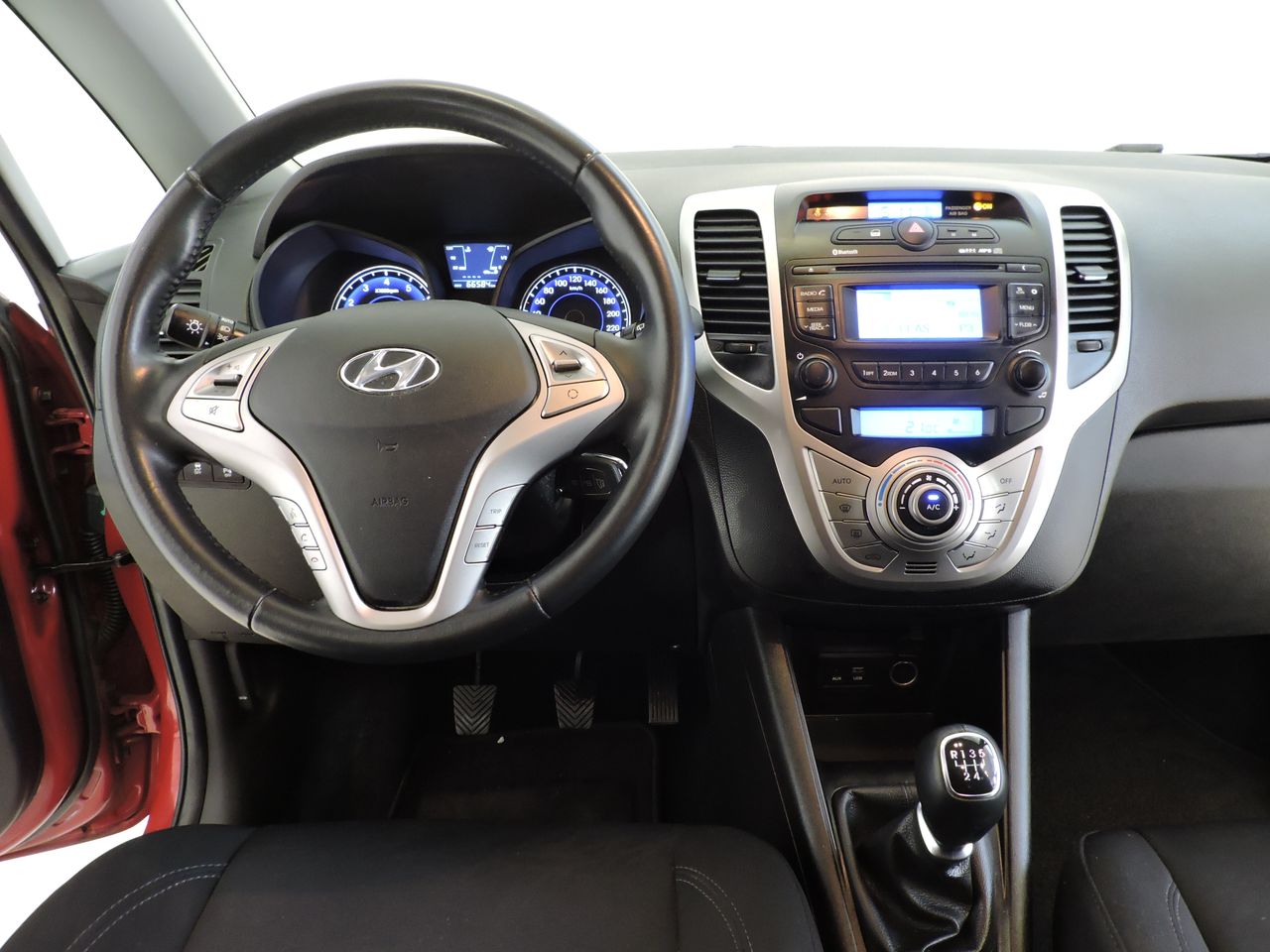 Hyundai ix20 1.4 MPI 66 kW (90 CV) BlueDrive 25 Aniversario - Foto 8