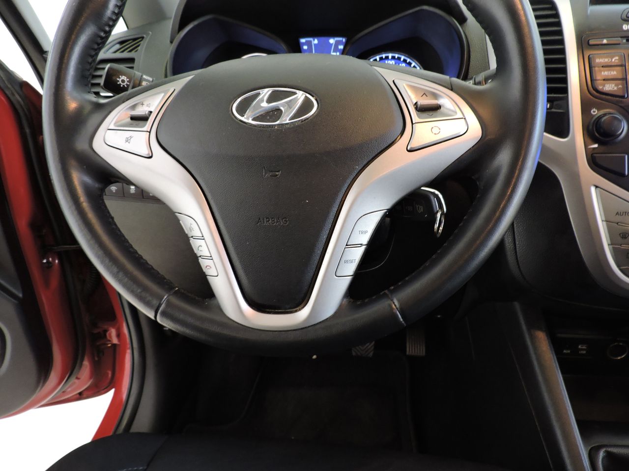 Hyundai ix20 1.4 MPI 66 kW (90 CV) BlueDrive 25 Aniversario - Foto 12