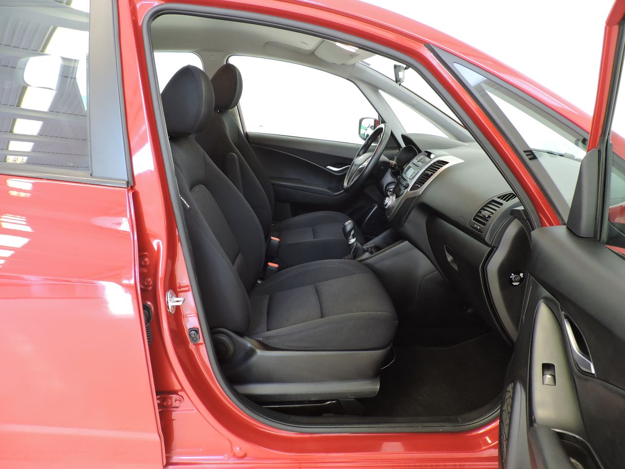 Hyundai ix20 1.4 MPI 66 kW (90 CV) BlueDrive 25 Aniversario - Foto 10