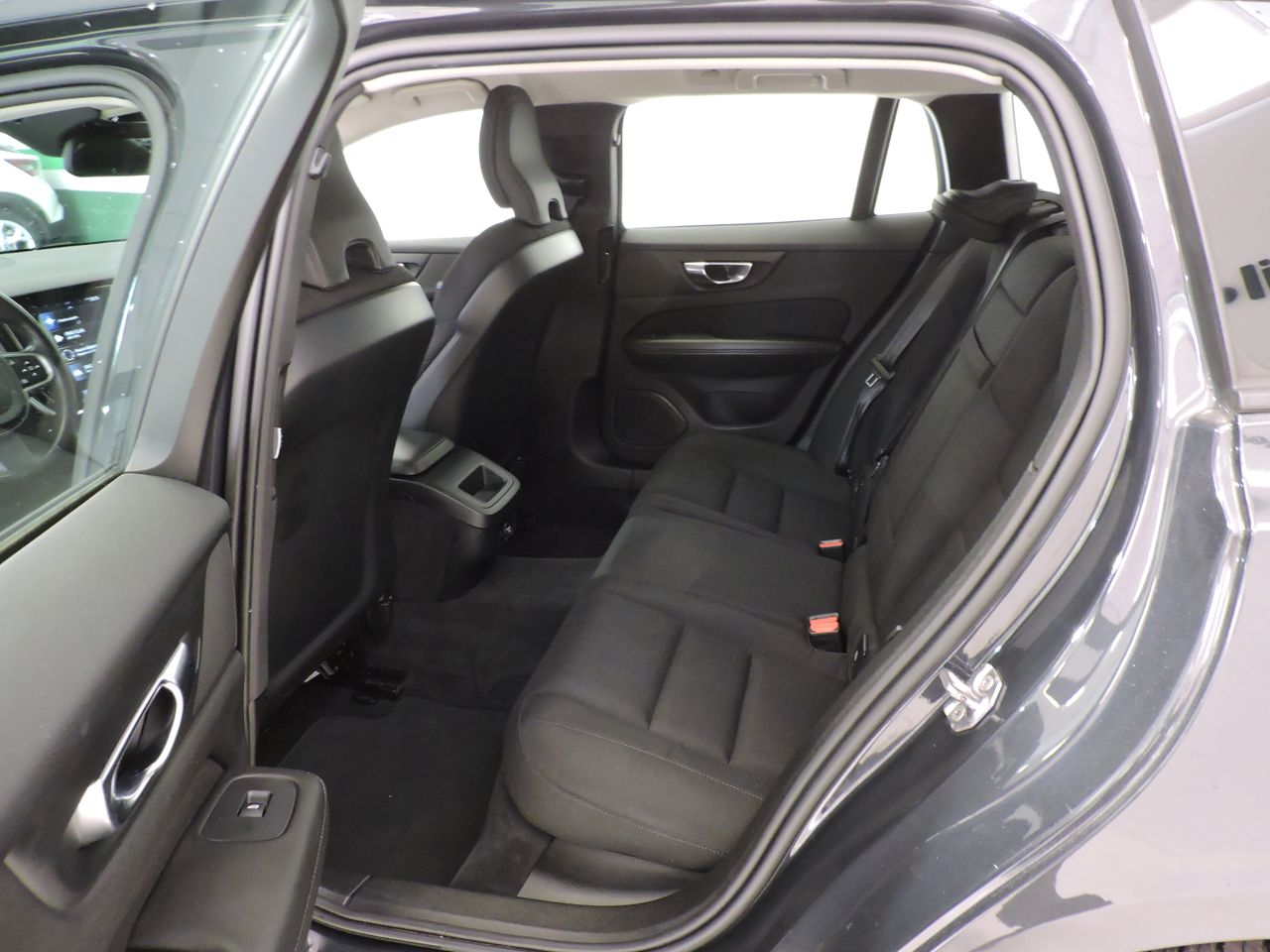 Volvo V60 D3 ADBLUE 150 GEARTRONIC 8 BUSINESS - Foto 15