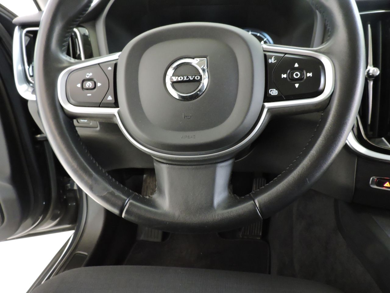 Volvo V60 D3 ADBLUE 150 GEARTRONIC 8 BUSINESS - Foto 9