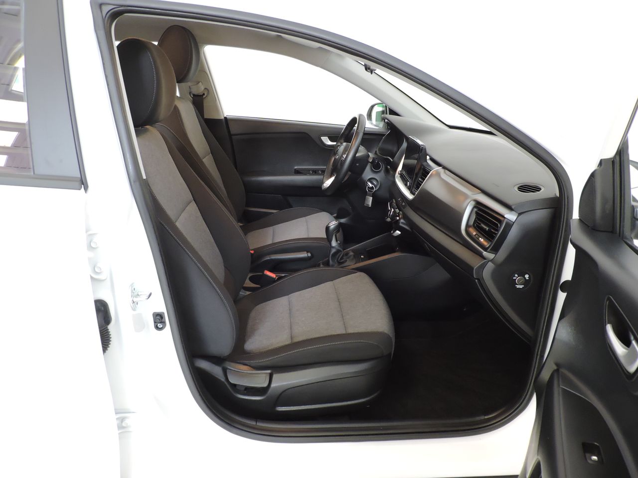 Kia Stonic 1.0 TGDI MHEV - Foto 10