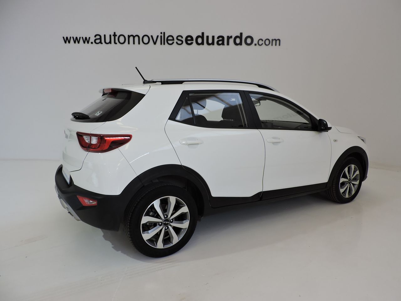 Kia Stonic 1.0 TGDI MHEV - Foto 5