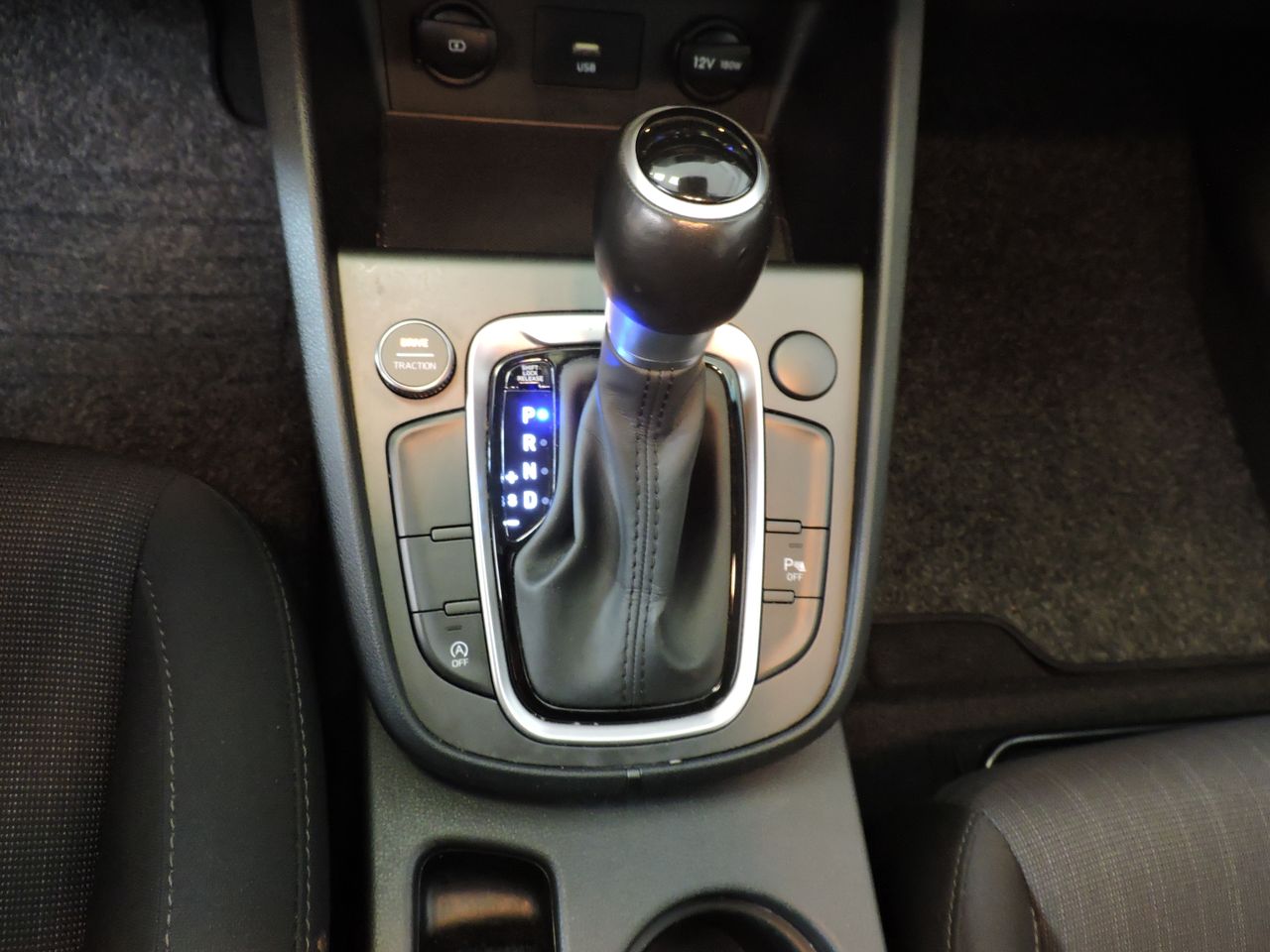 Hyundai Kona 1.0 TGDi 88 kW (120 CV) 7DCT Maxx - Foto 13