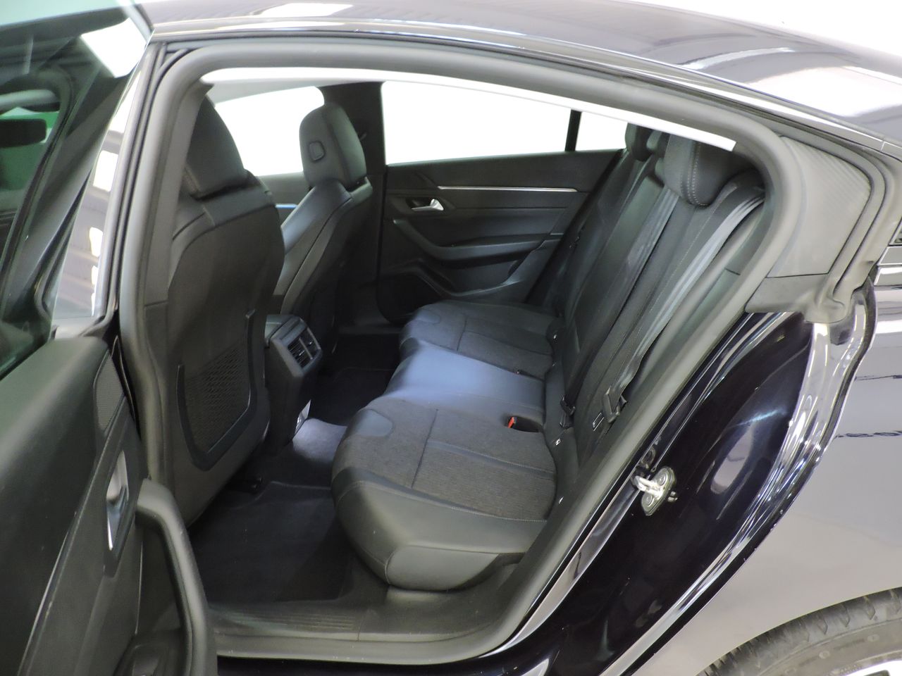 Peugeot 508 508 HYBRID 225 ALLURE PACK E-EAT8 - Foto 11