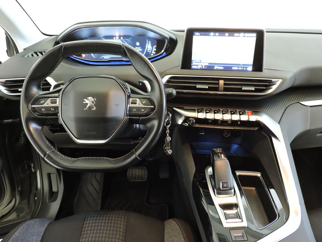 Peugeot 3008 Active PureTech 130 S&S EAT8 - Foto 8