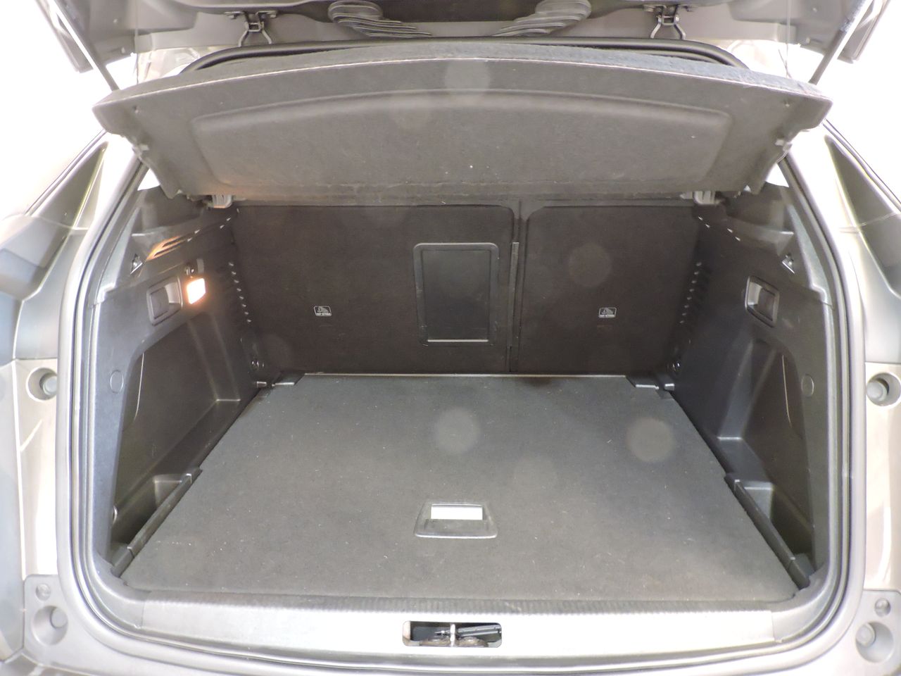Peugeot 3008 Active PureTech 130 S&S EAT8 - Foto 15