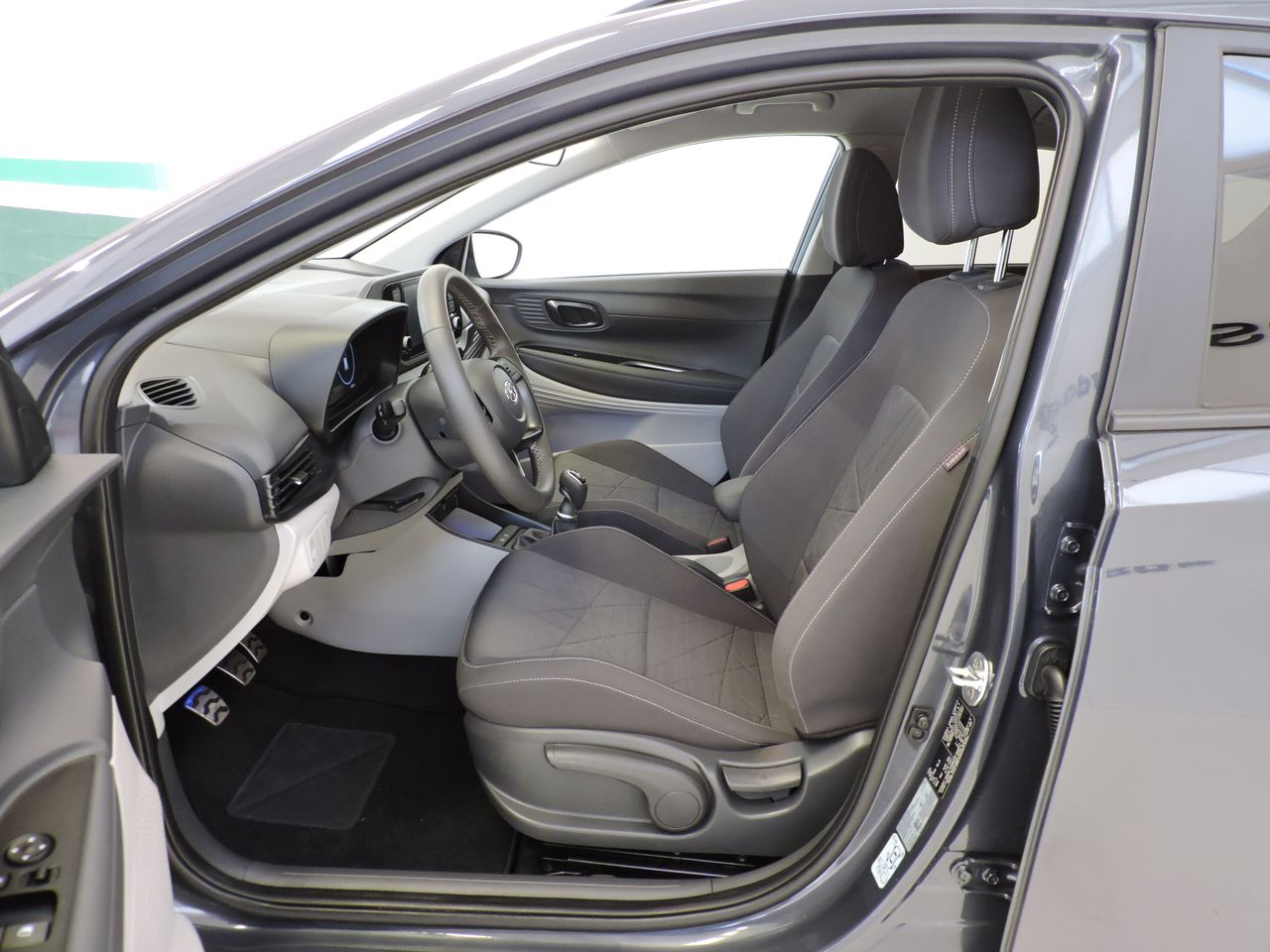 Hyundai Bayon 1.0 TGDI 100 HYBRID 48V INTUITIVE - Foto 9