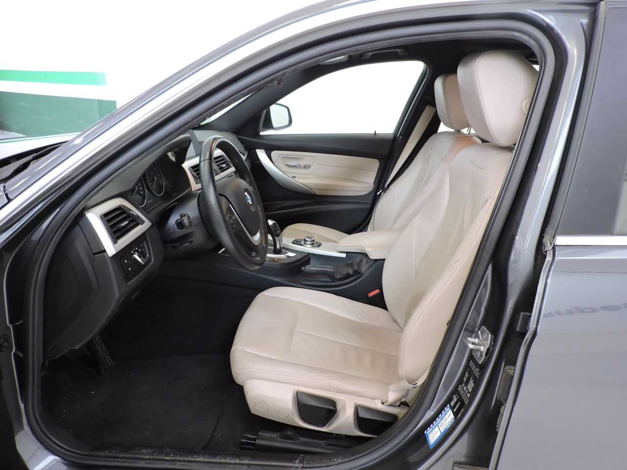 BMW Serie 3 320d Berlina Aut. - Foto 9