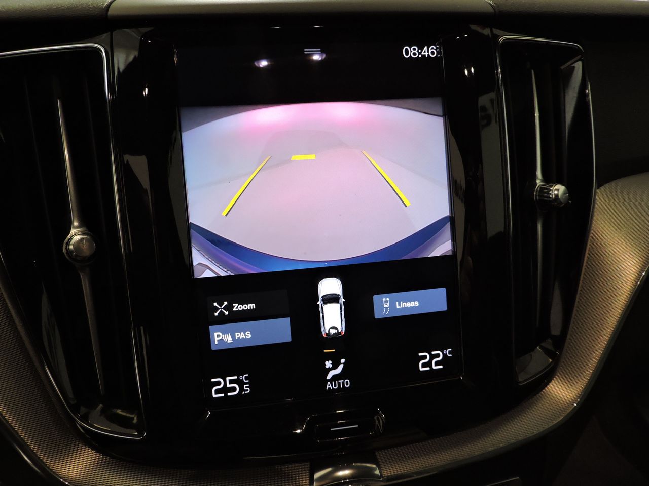 Volvo XC60 T6 AWD Recharge R-Design - Foto 14