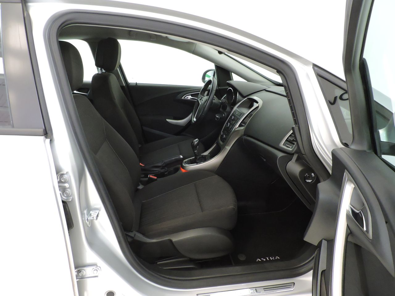 Opel Astra 5p Cosmo 1.6 115 CV - Foto 10