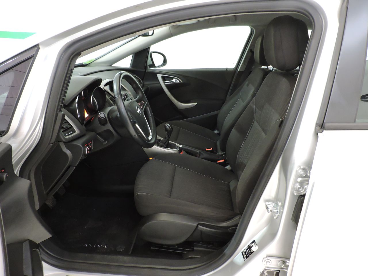 Opel Astra 5p Cosmo 1.6 115 CV - Foto 9