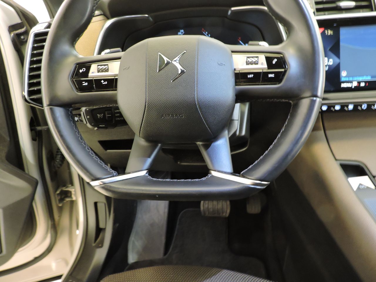 DS DS 7 Crossback DS7 Crossback Business 1.5 BlueHDi 130CV - Foto 12