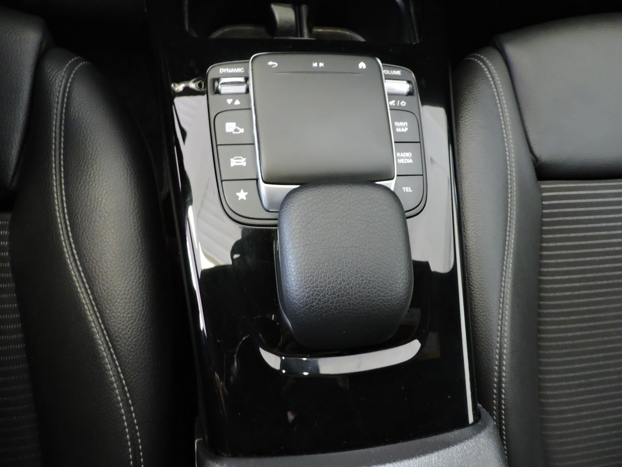 Mercedes CLA Coupé CLA 200 d Business Line - Foto 14