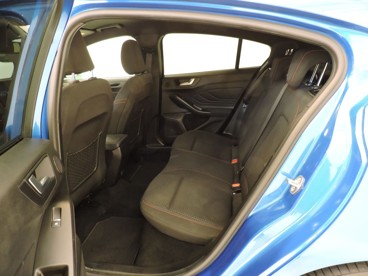 Ford Focus Berlina ST-Line 1.0 EcoBoost MHEV 114 kW (155 CV) - Foto 11