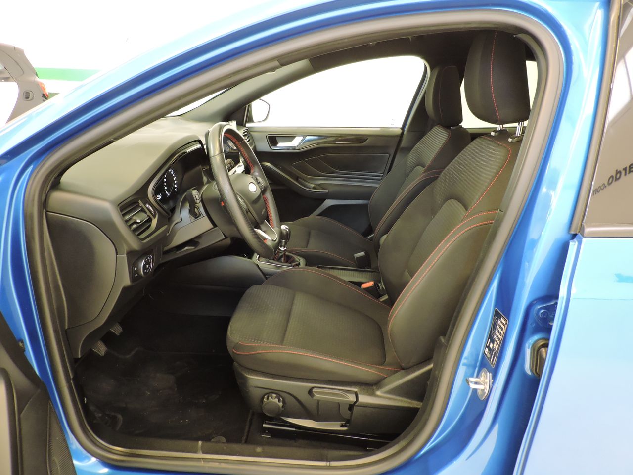 Ford Focus Berlina ST-Line 1.0 EcoBoost MHEV 114 kW (155 CV) - Foto 9