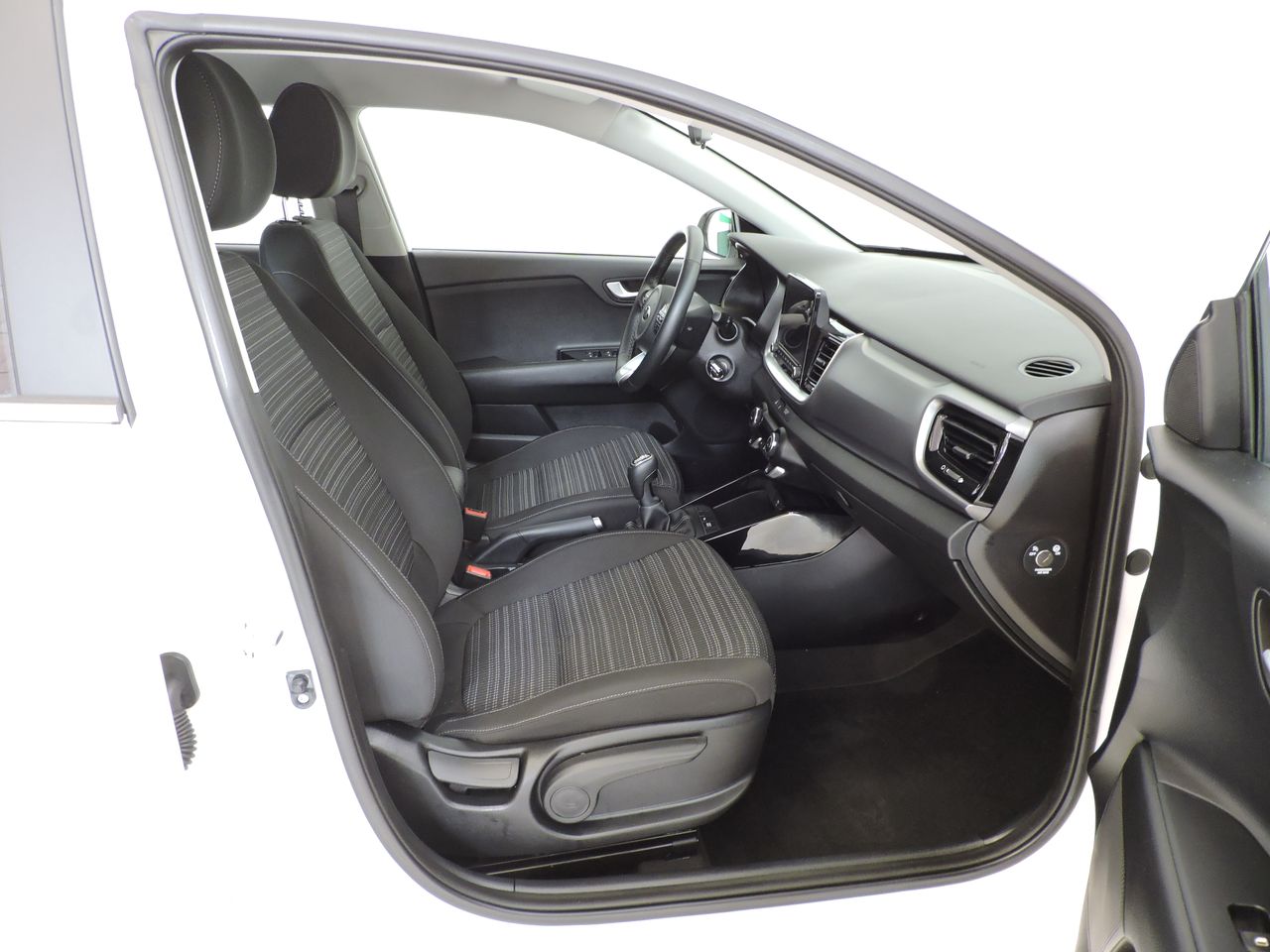 Kia Stonic 1.0 T-GDi MHEV iMT 74 kW (100 CV) Drive - Foto 10