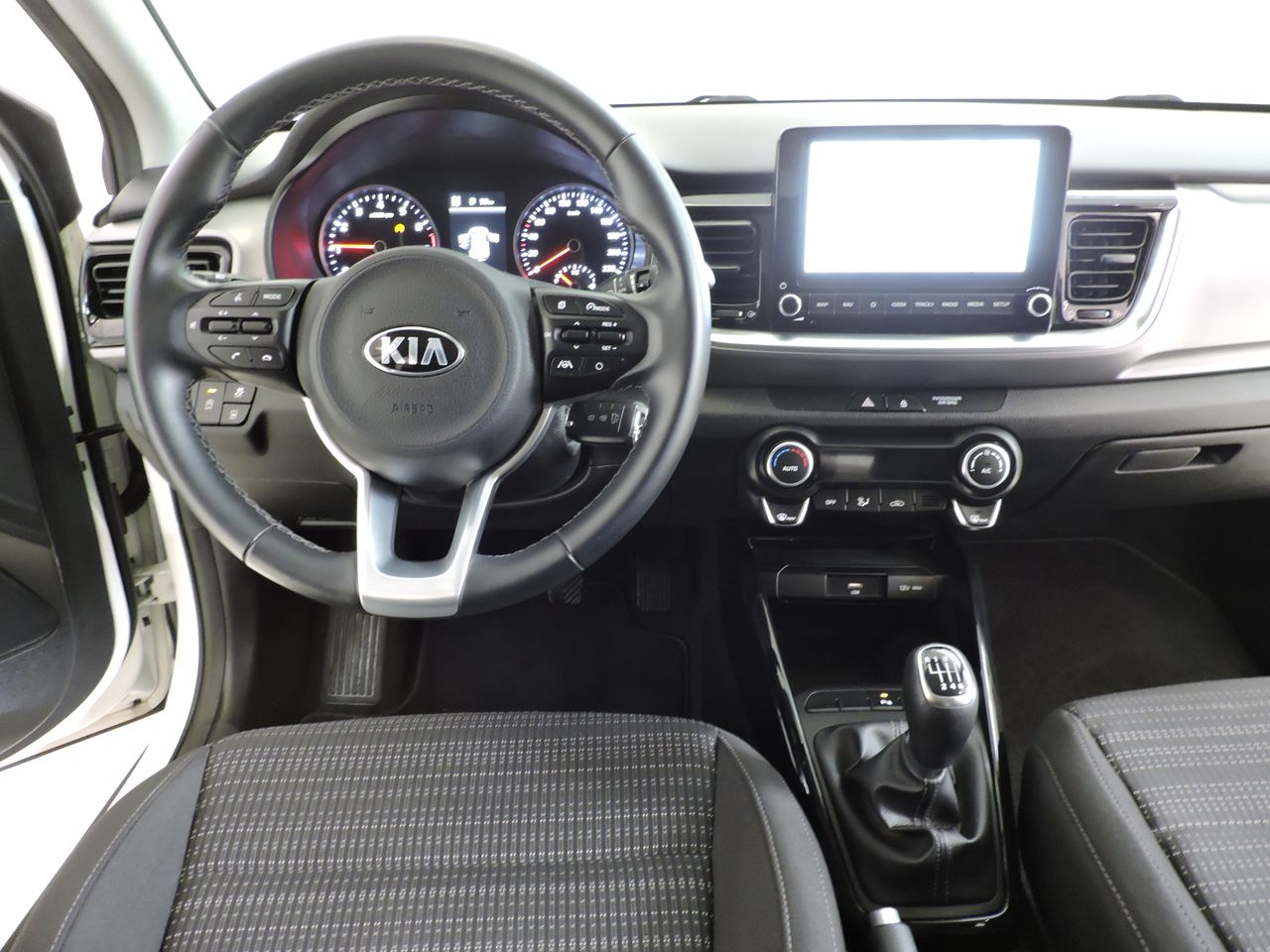 Kia Stonic 1.0 T-GDi MHEV iMT 74 kW (100 CV) Drive - Foto 8