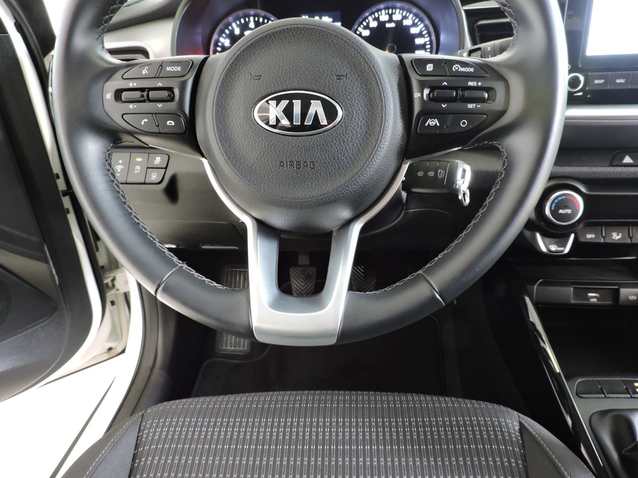 Kia Stonic 1.0 T-GDi MHEV iMT 74 kW (100 CV) Drive - Foto 12