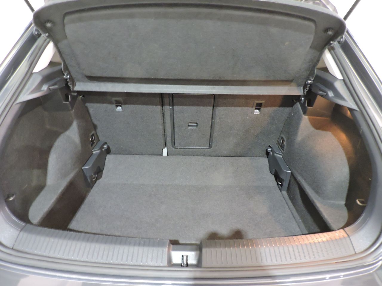 Volkswagen T-Roc 1.5 TSI ACTIVE BUSINESS DSG - Foto 15