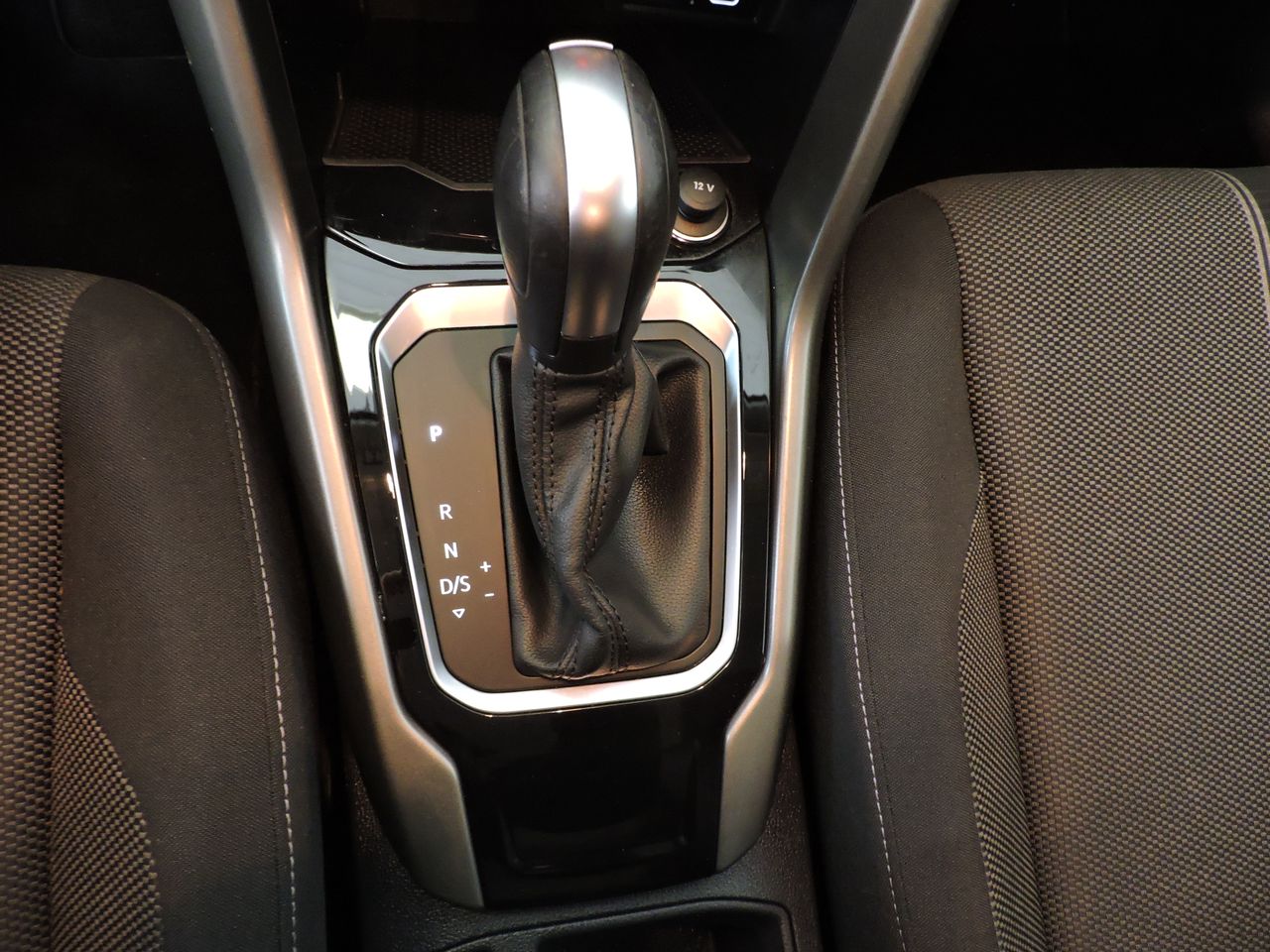 Volkswagen T-Roc 1.5 TSI ACTIVE BUSINESS DSG - Foto 10