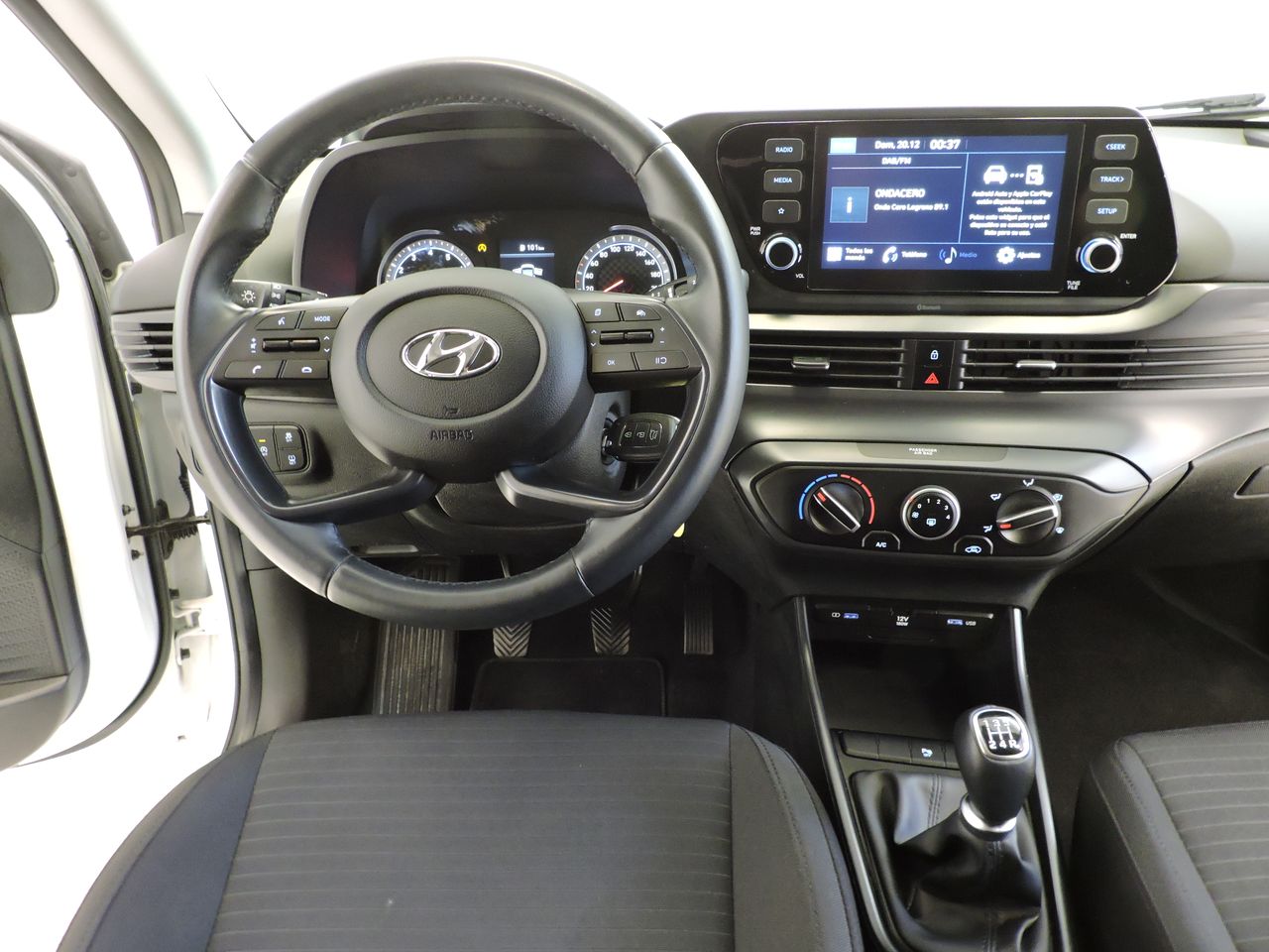 Hyundai i20 1.2 MPi 6undefined (84 CV) Klass - Foto 8