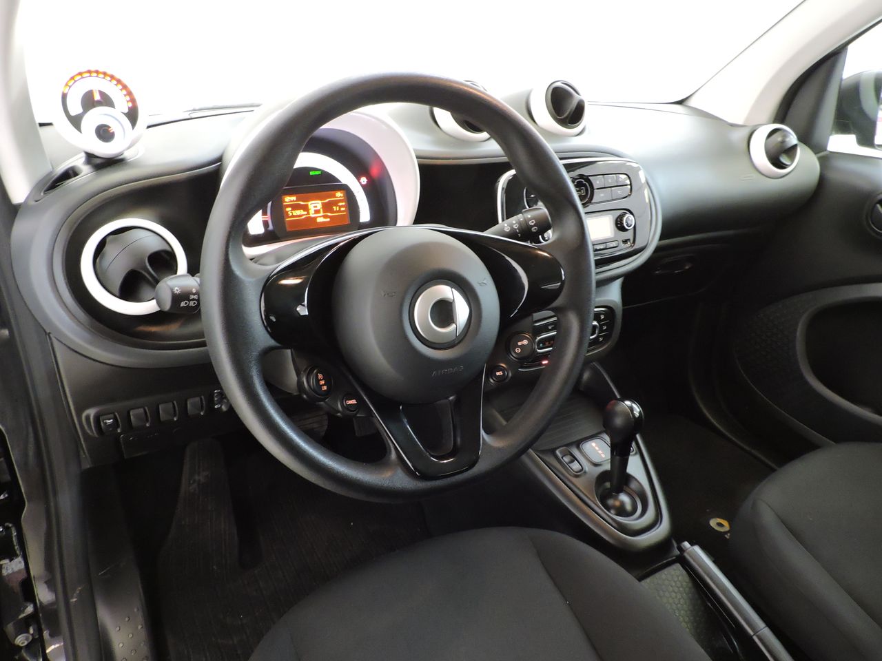 Smart Fortwo SMART FORTWO COUPE EQ 81CV PURE - Foto 8