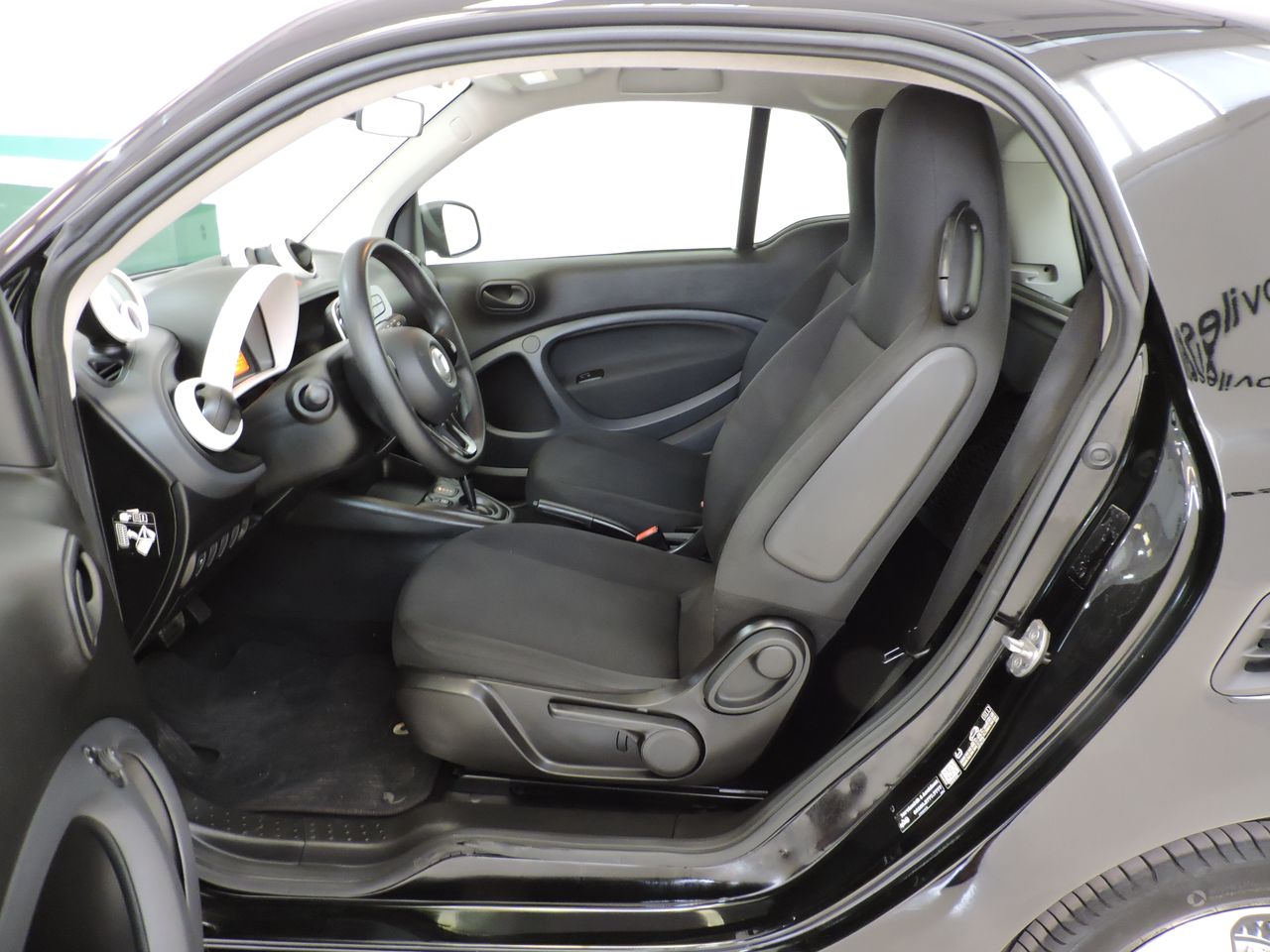 Smart Fortwo SMART FORTWO COUPE EQ 81CV PURE - Foto 9