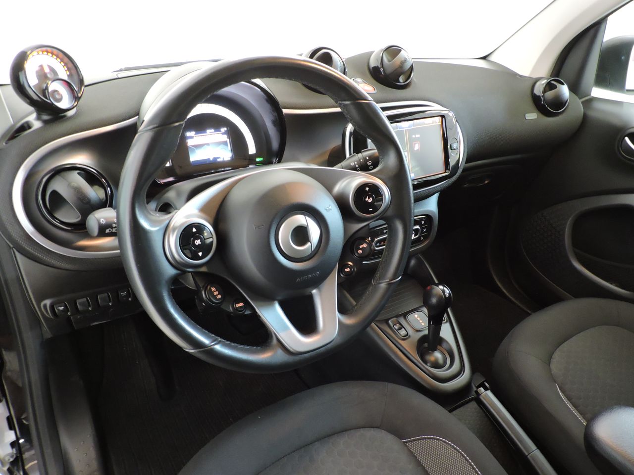 Smart Fortwo SMART FORTWO COUPÈ EQ 81CV PASSION - Foto 8