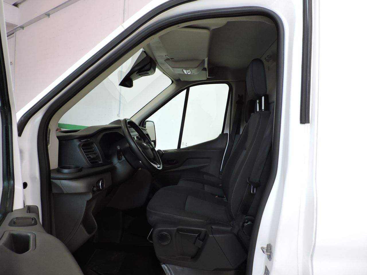 Ford Transit FORD TRANSIT 350 L2H2 TREND 2.0 ECO MHEV 130 CV - Foto 9