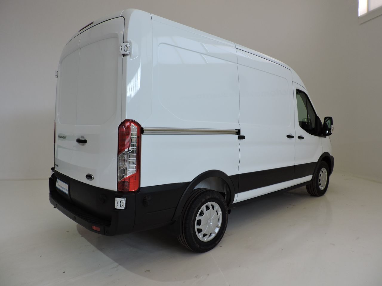 Ford Transit FORD TRANSIT 350 L2H2 TREND 2.0 ECO MHEV 130 CV - Foto 5