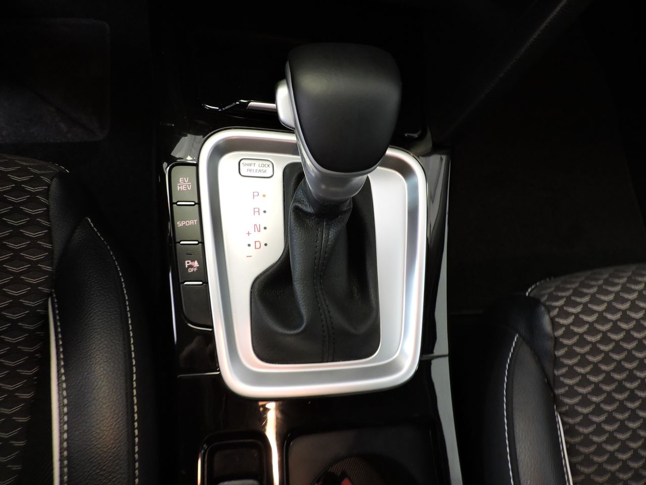 Kia XCeed XCEED 1.6 GDI ISG ISG PHEV ACTIVE BUS DCT6 - Foto 13