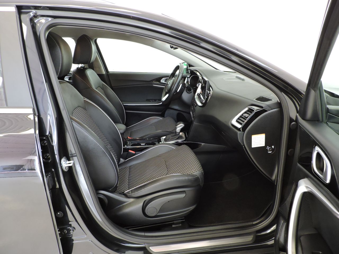 Kia XCeed XCEED 1.6 GDI ISG ISG PHEV ACTIVE BUS DCT6 - Foto 10