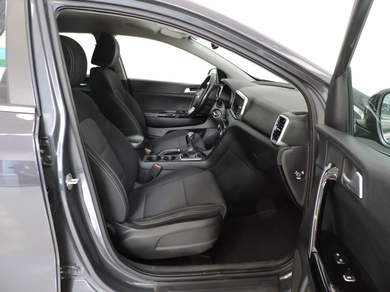 Kia Sportage 1.6 MHEV Drive 100 kW (136 CV) 4x2 - Foto 10