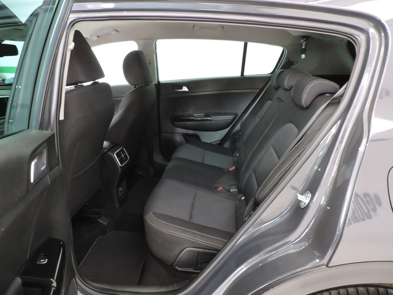 Kia Sportage 1.6 MHEV Drive 100 kW (136 CV) 4x2 - Foto 11