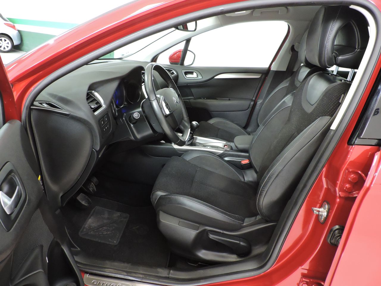 Citroën C4 BlueHDi 120 S&S Shine - Foto 9