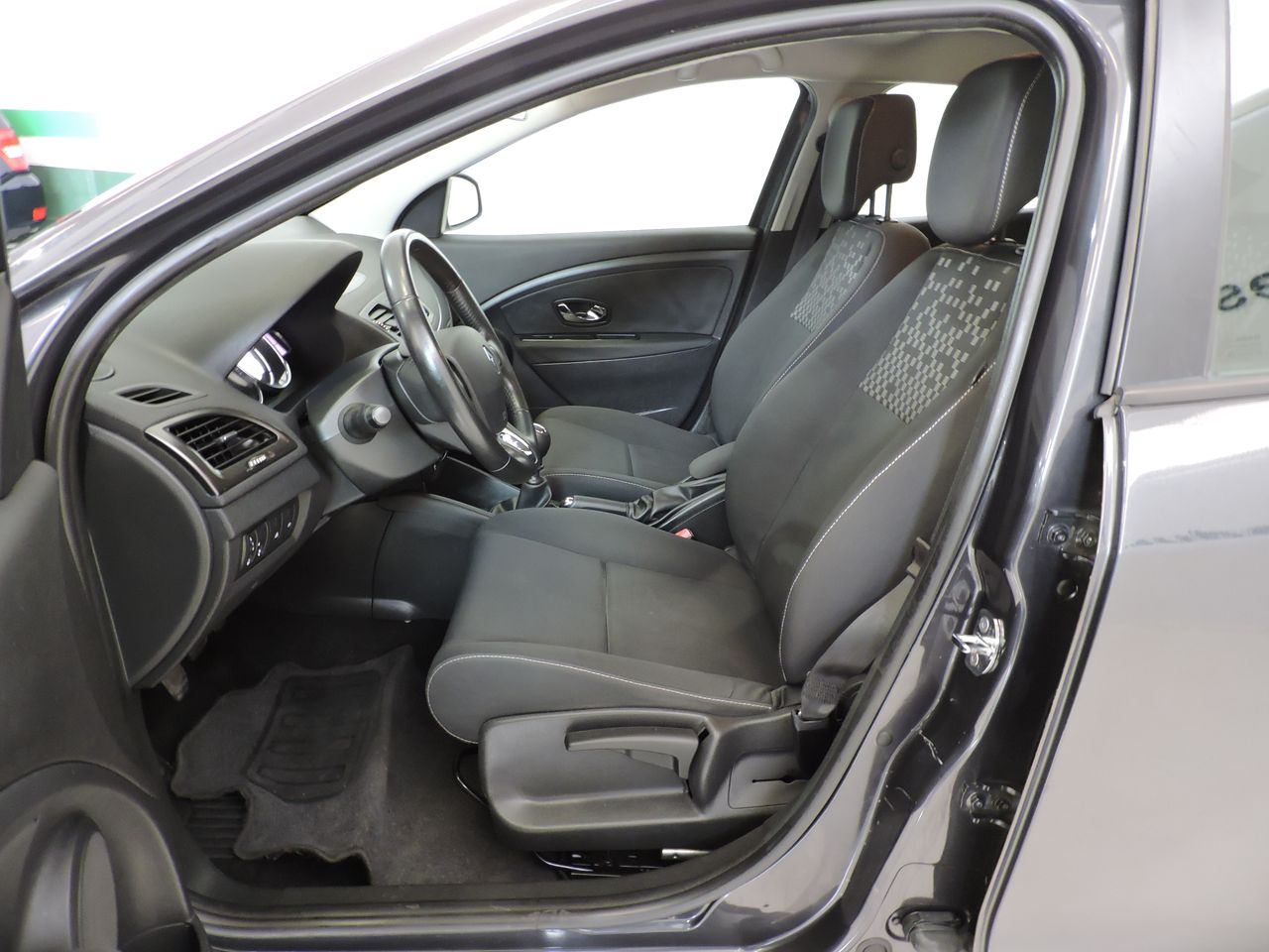 Renault Megane Mégane Berlina Expression Energy Tce 115 S&S - Foto 9