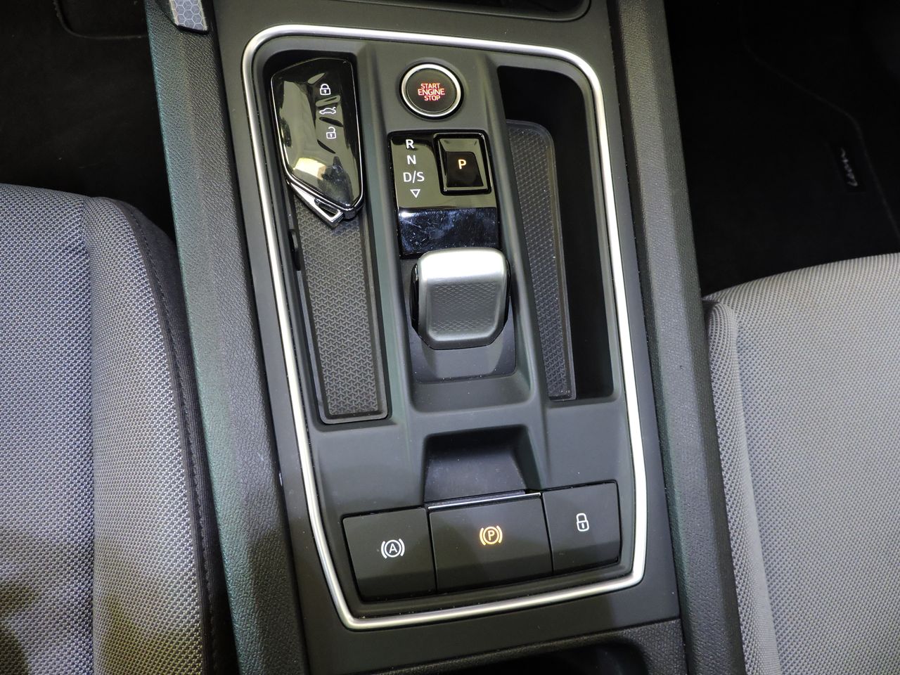 Seat Leon Sportstourer 2.0 TDI CR 110 KW (150 CV) DSG Style - Foto 13