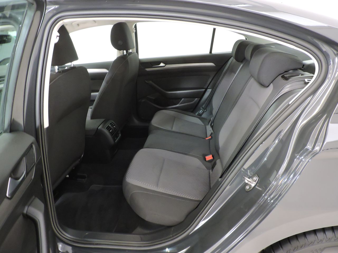 Volkswagen Passat Edition 2.0 TDI BMT 110 kW (150 CV) - Foto 11