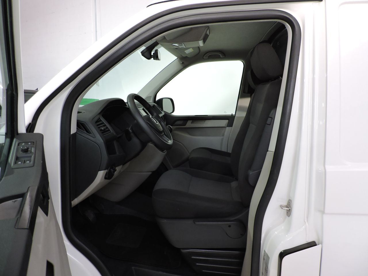 Volkswagen Transporter TRANSPORTER T6 FG 2.0 100CV - Foto 9