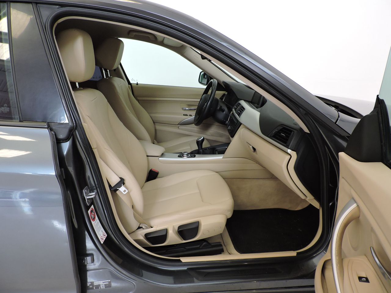 BMW Serie 3 318d Berlina - Foto 10