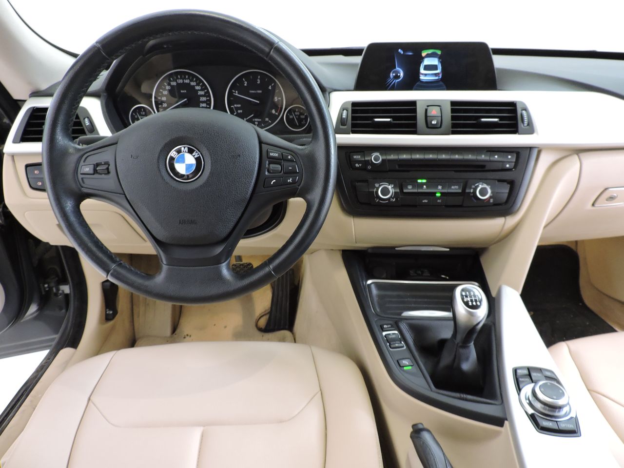 BMW Serie 3 318d Berlina - Foto 8