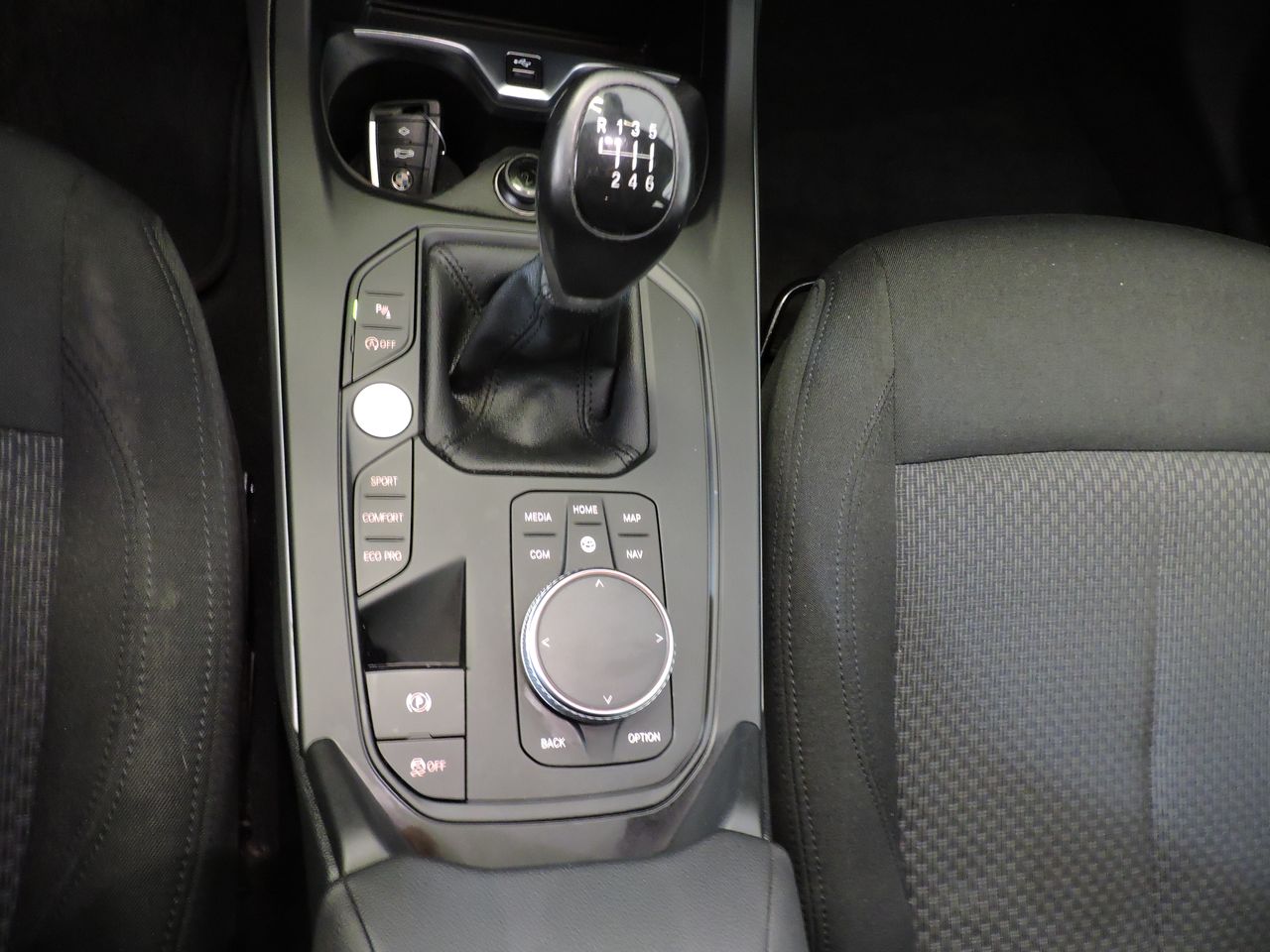 BMW Serie 1 118I ADVANTAGE - Foto 12