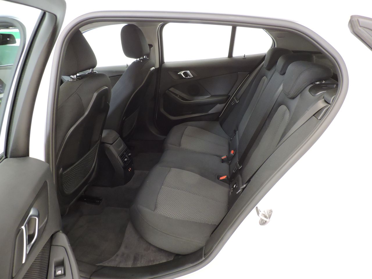 BMW Serie 1 118I ADVANTAGE - Foto 10