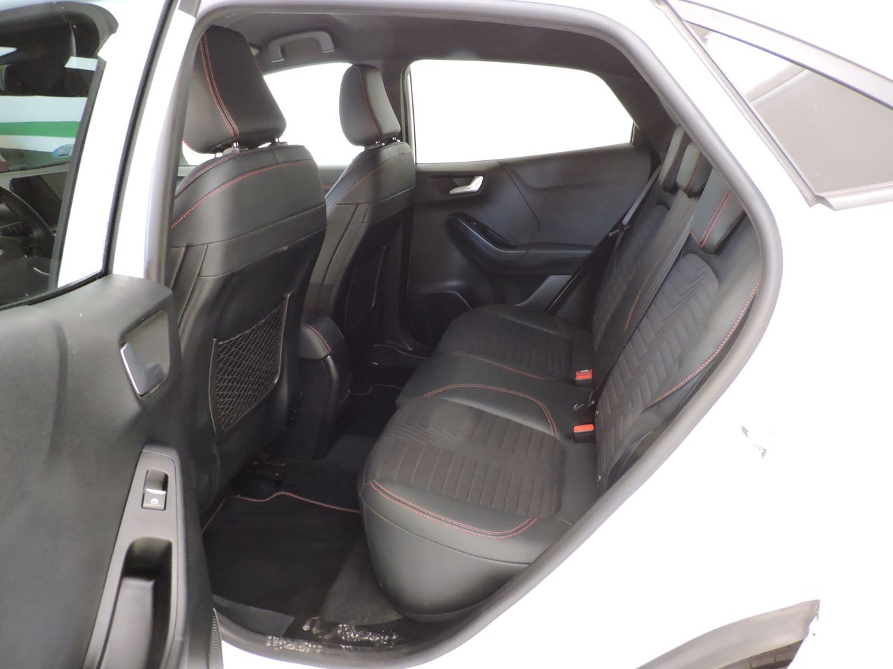 Ford Puma ST-Line X 1.0 EcoBoost MHEV 92 kW (125 CV) - Foto 11